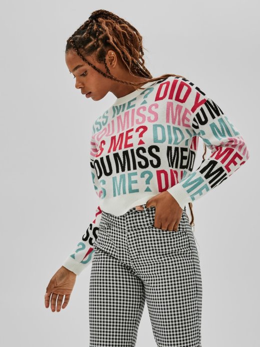 Bijeli Sveobuhvatni Pulover S Printom Pogodi Kupnju