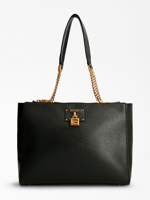 Crni Kupac U Središtu Pozornice S Lancima Pogodi Kupnju