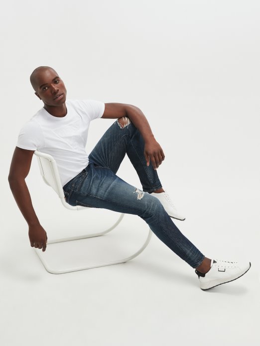 Globetrotter Guess Shopping Uznemirene Opuštene Sužene Traperice