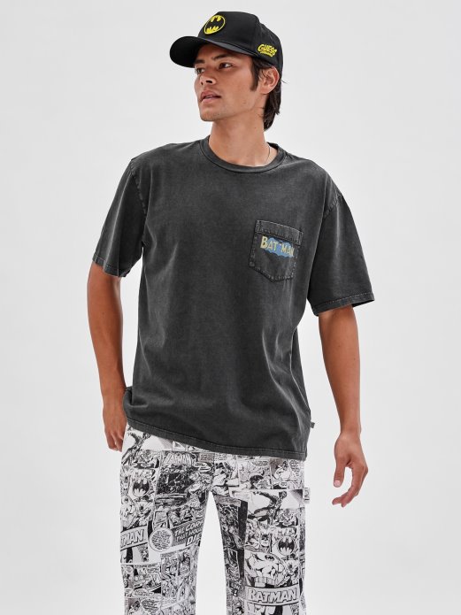 Guess Shopping Crna Majica S Printom Na Leđima S Višestrukim Batmanom