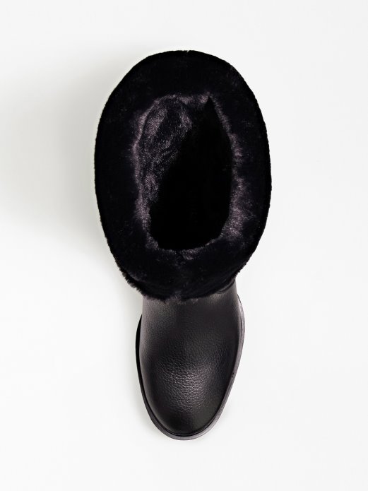 Guess Shopping Crne čizme Od Umjetnog Krzna Timoty