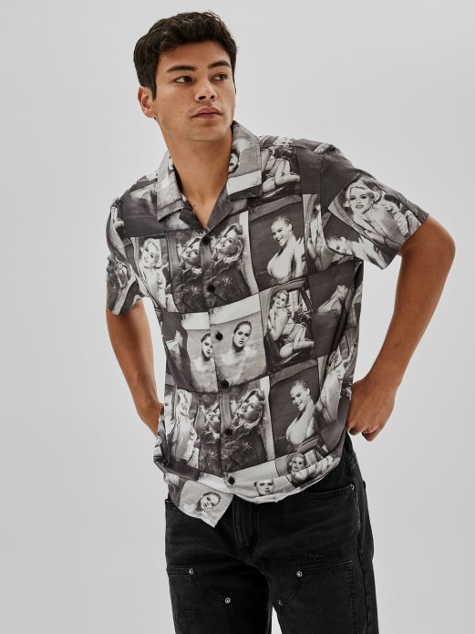 Guess Shopping Košulja S Printom Na Cijeloj Površini Crna Multi