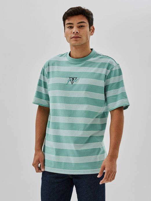 Plava Prugasta Majica Pogodi Kupnju