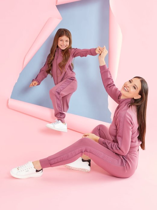 Shop The Look Burgundy Guess Shopping Novi Trend