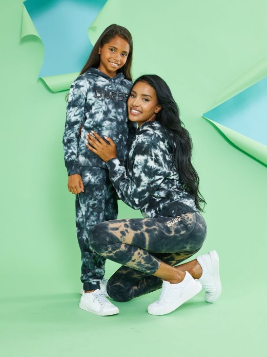 Ljubičasta Guess Shopping Shop Izgled